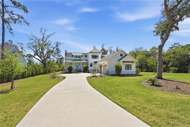 Beach Home For Sale in Saint Simons, Georgia