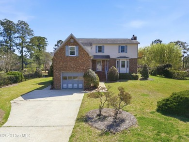 Beach Home For Sale in New Bern, North Carolina
