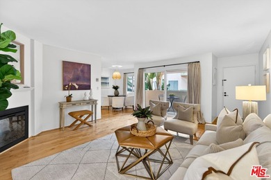 Beach Condo For Sale in Santa Monica, California