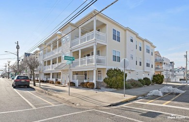 Beach Condo Sale Pending in Wildwood, New Jersey