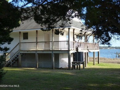 Beach Home For Sale in Newport, North Carolina