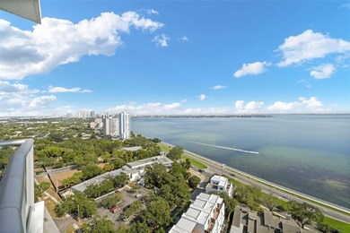 Beach Condo For Sale in Tampa, Florida