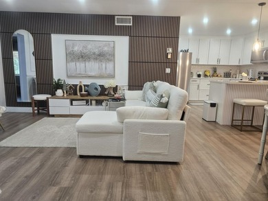 Beach Condo For Sale in Greenacres, Florida