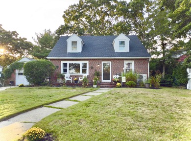 Beach Home For Sale in Linwood, New Jersey