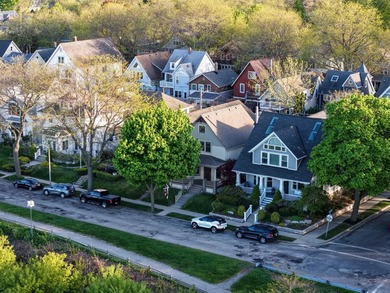 Beach Home For Sale in Milwaukee, Wisconsin