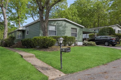 Beach Home For Sale in Riverhead, New York