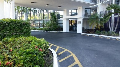 Beach Condo For Sale in Hallandale Beach, Florida