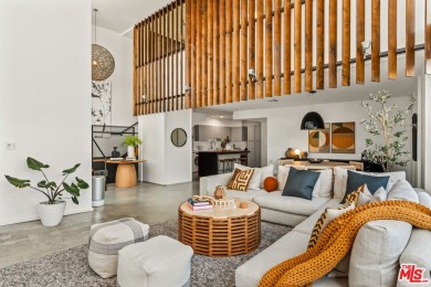 Beach Condo For Sale in Venice, California