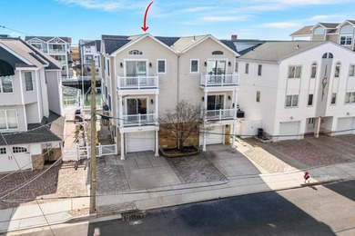 Beach Townhome/Townhouse For Sale in Sea Isle City, New Jersey