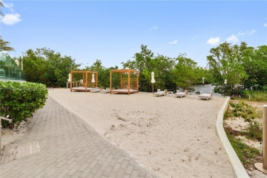 Beach Condo For Sale in North Miami Beach, Florida