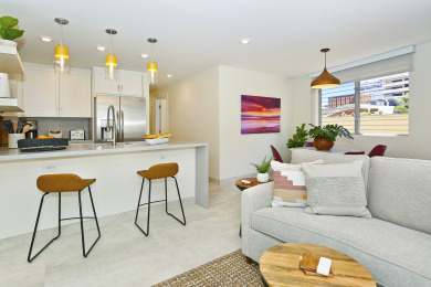 Vacation Rental Beach Condo in Honolulu, Hawaii