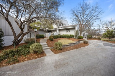 Beach Townhome/Townhouse For Sale in New Bern, North Carolina