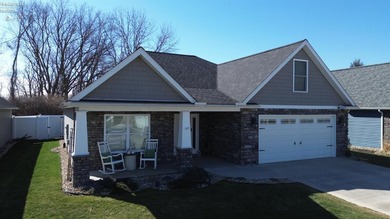 Beach Home Active Under Contract in Huron, Ohio