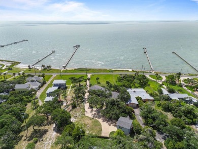 Beach Home For Sale in Rockport, Texas