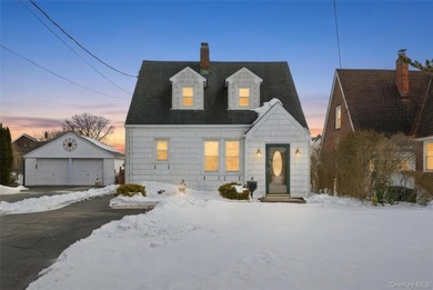 Beach Home For Sale in Amityville, New York