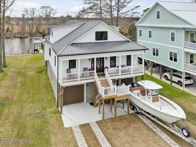 Beach Home For Sale in Chocowinity, North Carolina