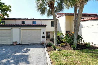 Beach Townhome/Townhouse For Sale in Longboat Key, Florida