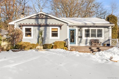 Beach Home Sale Pending in East Islip, New York