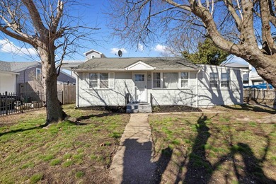 Beach Home For Sale in North Cape May, New Jersey