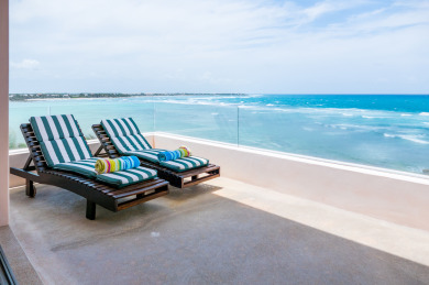 Stunning Oceanfront Contemporary villa close to - Beach Vacation Rentals in Akumal, Quintana Roo, Mexico on Beachhouse.com