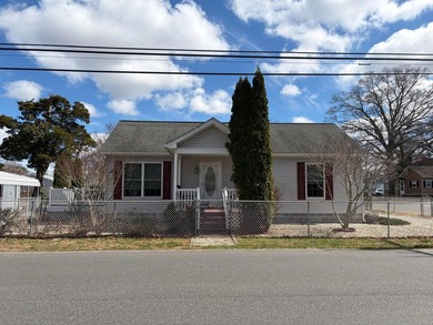 Beach Home For Sale in Villas, New Jersey