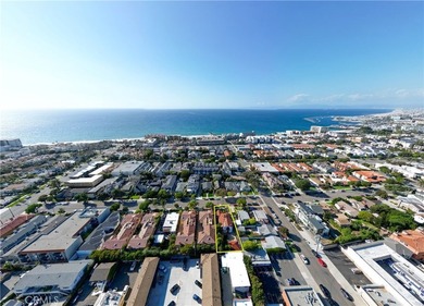 Beach Home Active Under Contract in Redondo Beach, California