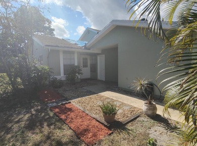 Beach Townhome/Townhouse For Sale in Port Saint Lucie, Florida
