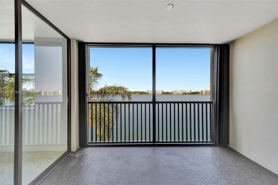 Beach Condo For Sale in Oakland Park, Florida