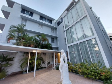 Beach Condo For Sale in Miami Beach, Florida