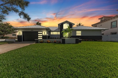 Beach Home For Sale in St. Petersburg, Florida