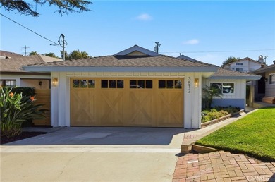 Beach Home For Sale in Manhattan Beach, California