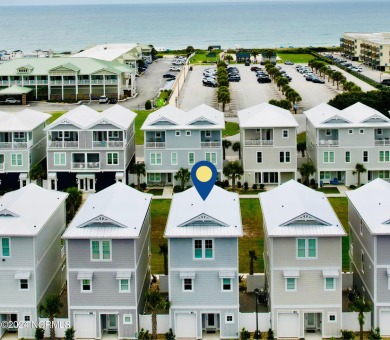 Beach Townhome/Townhouse For Sale in Emerald Isle, North Carolina