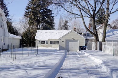 Beach Home Sale Pending in Rochester, New York