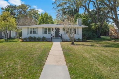 Beach Home For Sale in Brunswick, Georgia