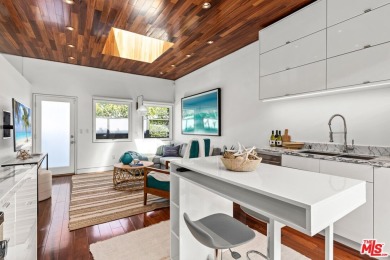 Beach Home For Sale in Venice, California