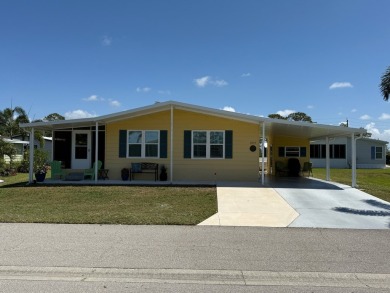 Beach Home For Sale in Sarasota, Florida