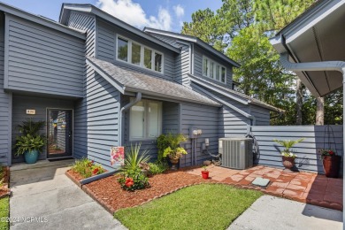 Beach Townhome/Townhouse For Sale in Hampstead, North Carolina