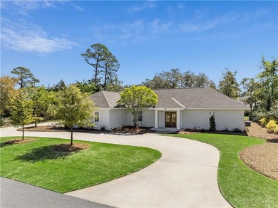 Beach Home For Sale in Saint Simons, Georgia