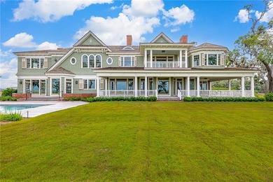 Beach Home For Sale in Saint Simons, Georgia