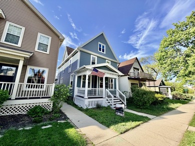 Beach Home For Sale in Milwaukee, Wisconsin