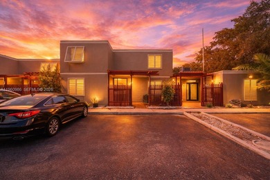 Beach Townhome/Townhouse For Sale in Pembroke Pines, Florida