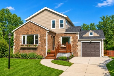 Beach Home For Sale in Bayside, Wisconsin