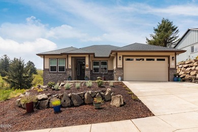 Beach Home For Sale in Lincoln City, Oregon