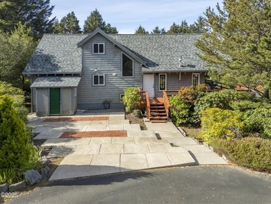 Beach Home For Sale in Waldport, Oregon