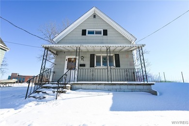 Beach Home Sale Pending in Buffalo, New York