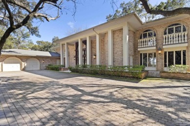 Beach Home For Sale in Mary Esther, Florida