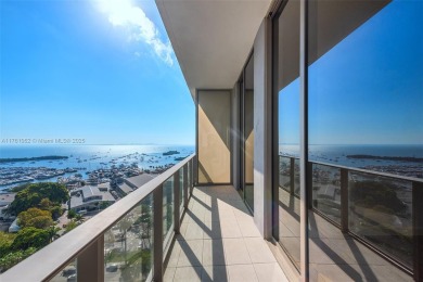 Beach Condo For Sale in Coconut Grove, Florida