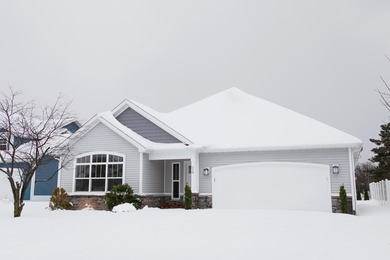 Beach Home For Sale in Benton Harbor, Michigan