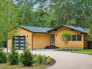 Beach Home For Sale in East Hampton, New York