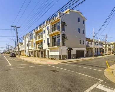 Beach Townhome/Townhouse For Sale in Ventnor, New Jersey